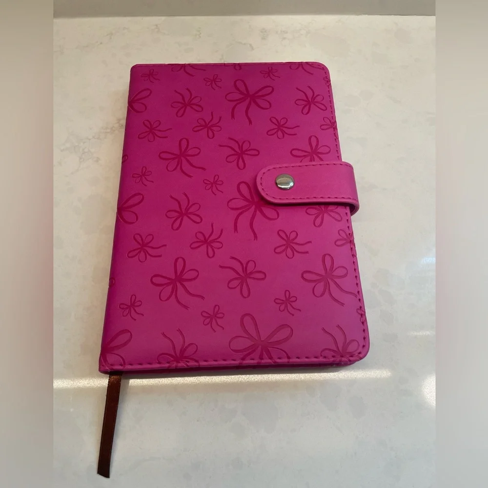 Pink Ribbon Design FAUX Leather Leatherette‎ Padded Cover Magnetic Clip Closure